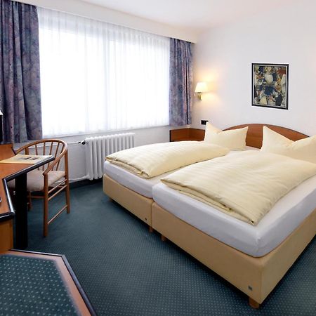 Lat Hotel & Apartmenthaus Berlin 아이젠후텐슈타트 외부 사진